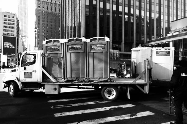 Best Porta potty rental near me  in Sterling, IL